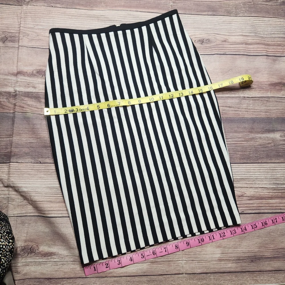 5/$15 LBK Black White Stripe Pencil Straight Skirt - Picture 2 of 7